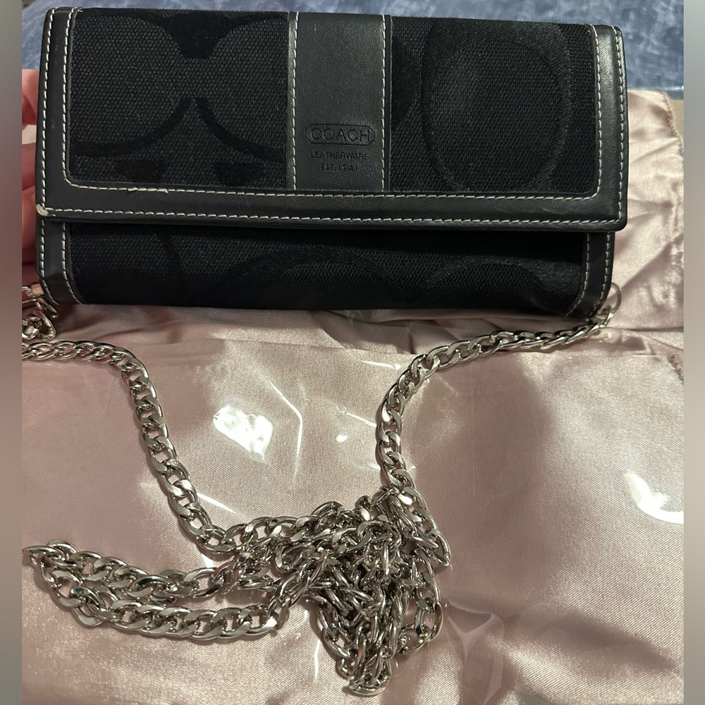 EUC Coach Wallet/WOC